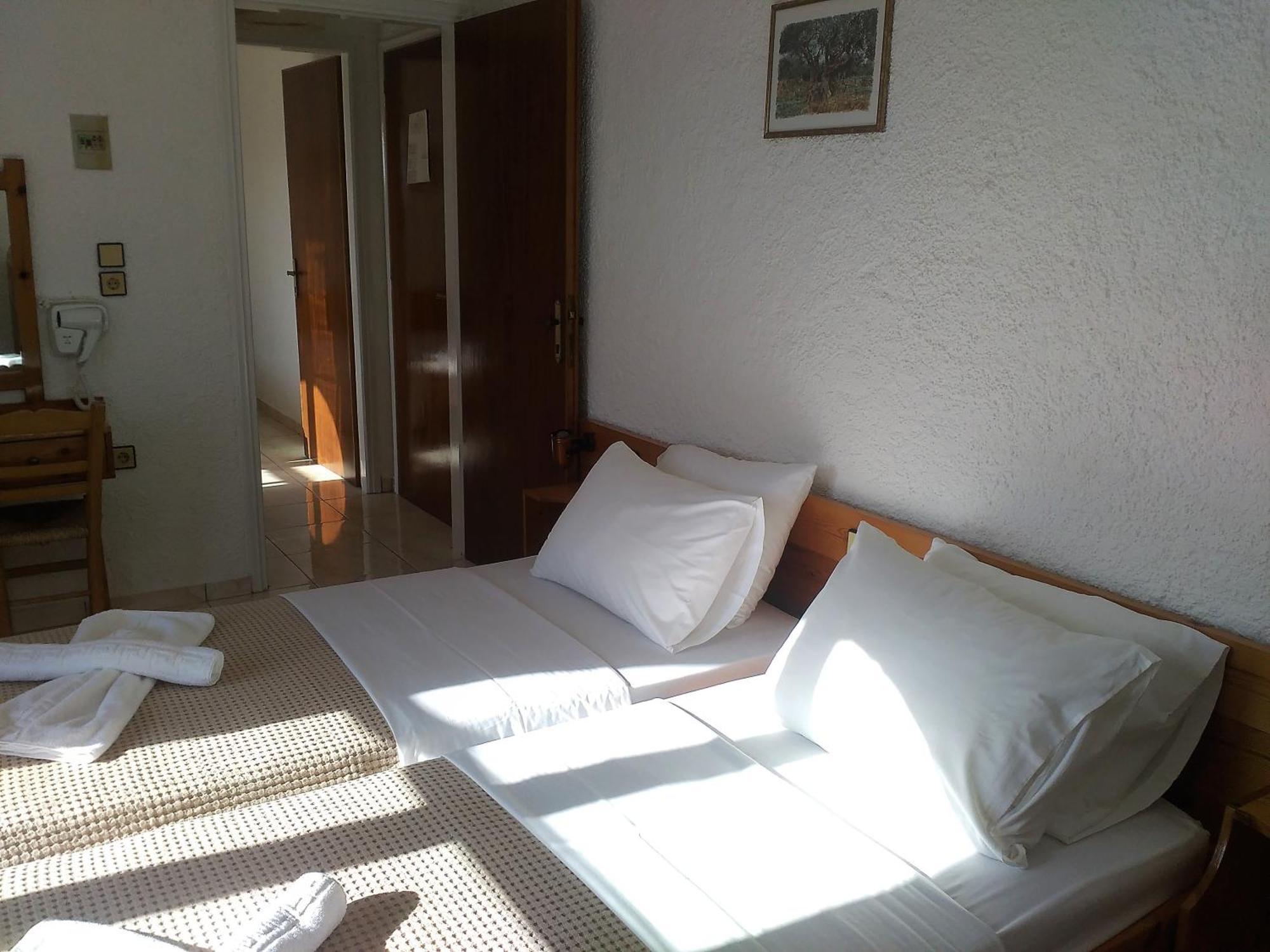 Lefka Hotel Kolimvárion Eksteriør billede